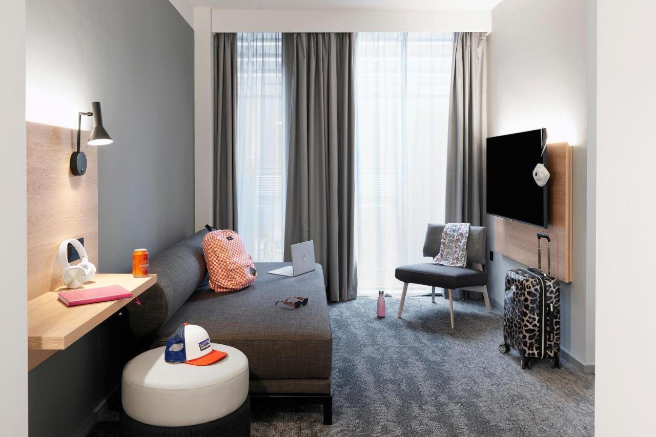 Moxy Manchester City Екстериор снимка