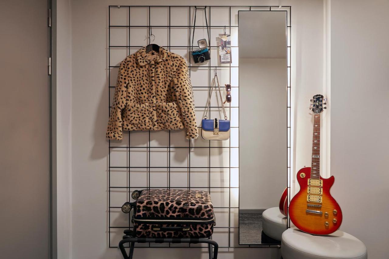 Moxy Manchester City Екстериор снимка