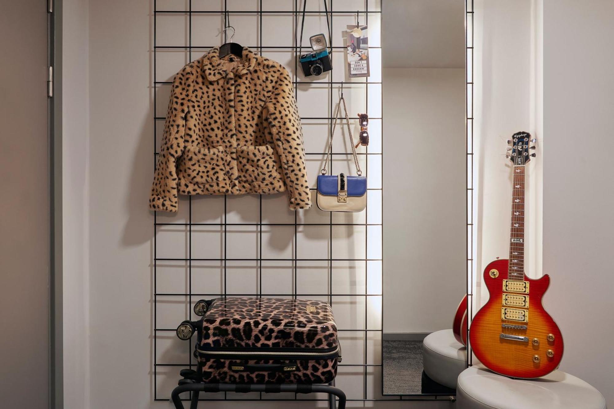 Moxy Manchester City Екстериор снимка